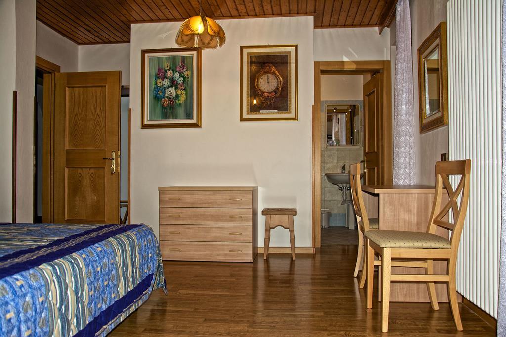 Albergo Ristorante Iris Auronzo di Cadore Δωμάτιο φωτογραφία